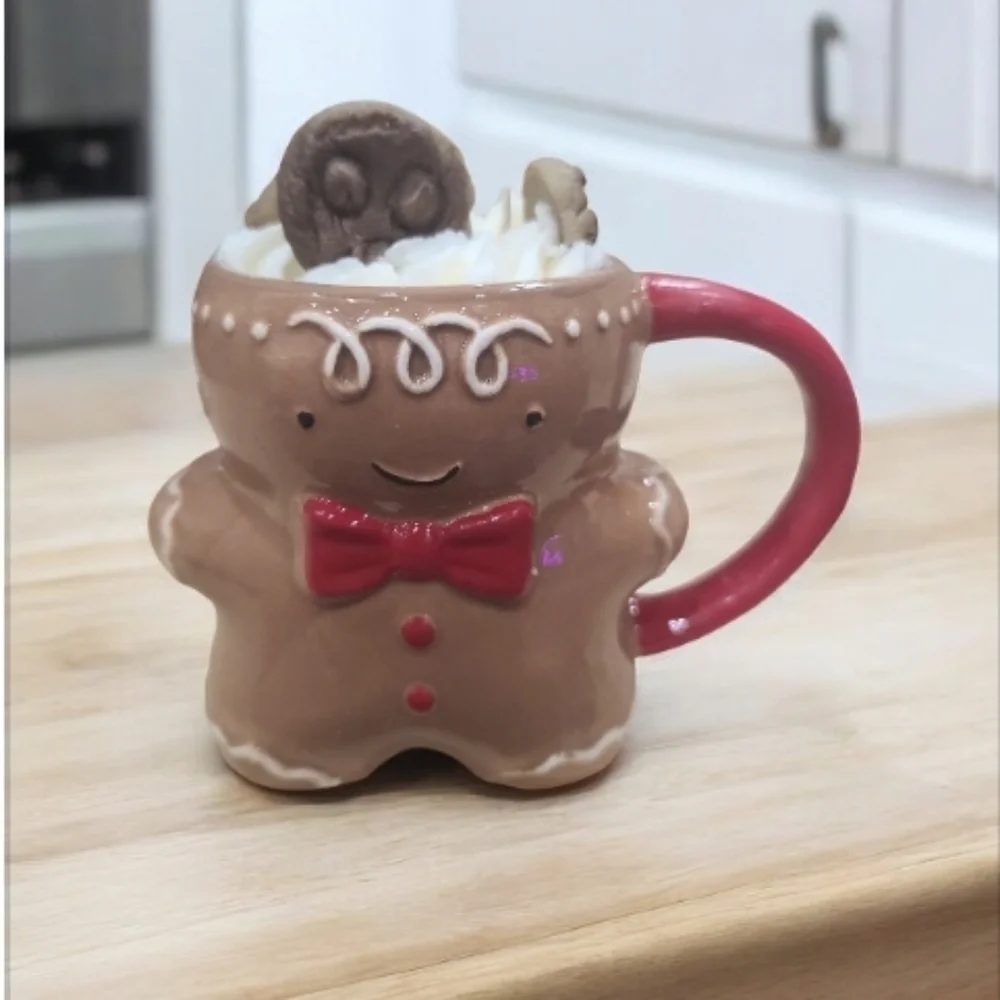 Gingerbread cake candle - Picture 3 of 3